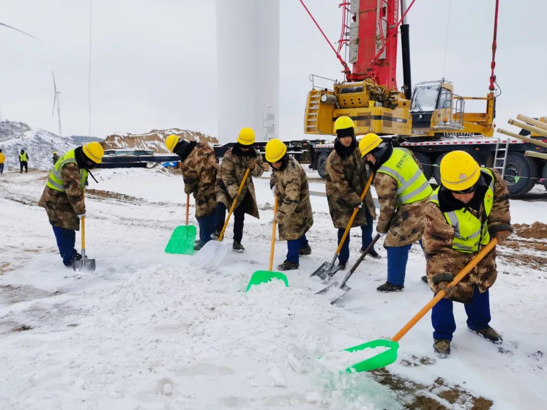 战风雪，斗严寒！成蜀电力冒雪奋进促工期