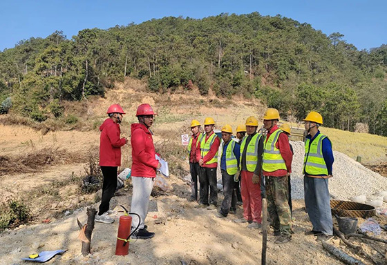 巍山县红岩村光伏电站项目35kV送出线路工程正式开工